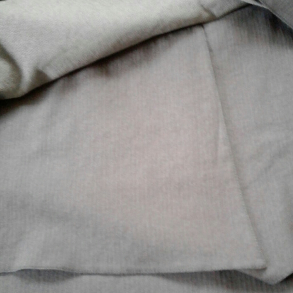 Larry Levine Charcoal Pleat-Tiered Stretch Skirt - Picture 6 of 6